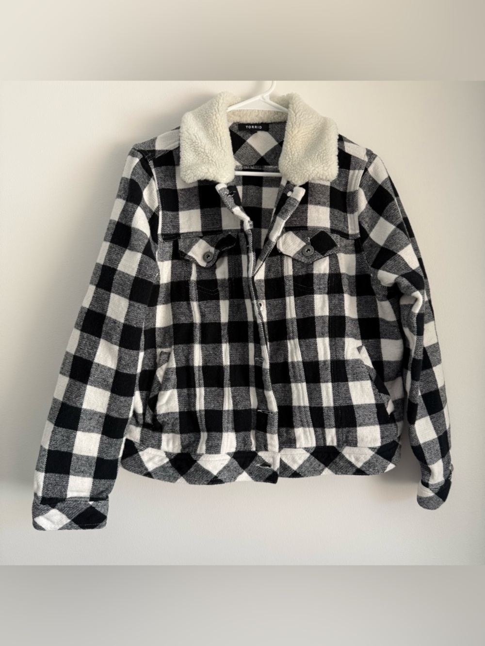 Torrid Black Plaid Brushed Twill & Faux Fur Collar Trucker Jacket Size 0 (Large) - Picture 6 of 12